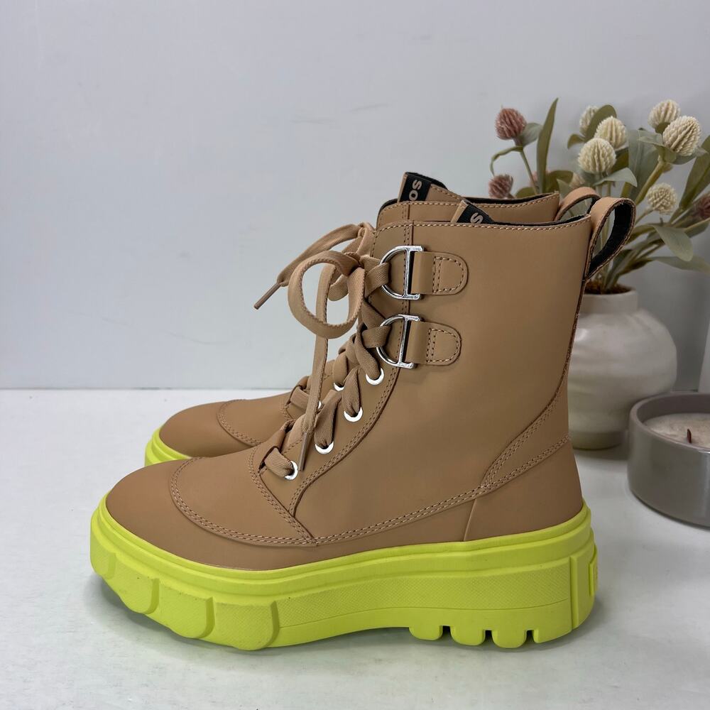 Sorel Caribou X Lace Waterproof Boot Tan/Yellow NL5015-262 Women 9 Tried On - Picture 3 of 10